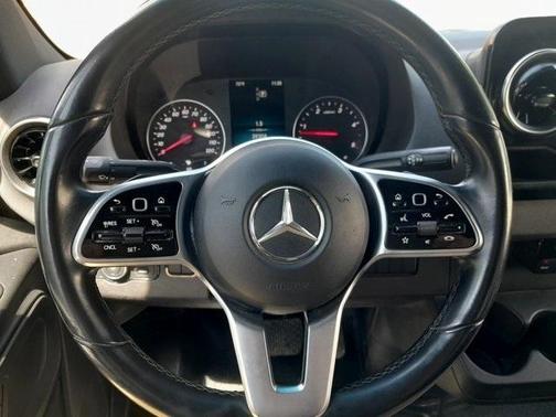 2022 Mercedes-Benz Sprinter 2500 144 WB Standard Roof Passenger