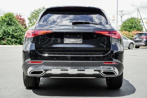 2025 Mercedes-Benz GLC 300 Base 4MATIC