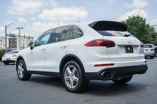 2017 Porsche Cayenne Base