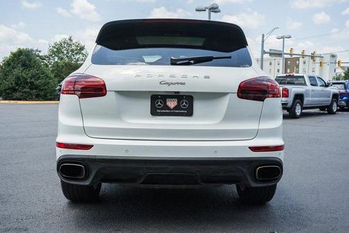 2017 Porsche Cayenne Base