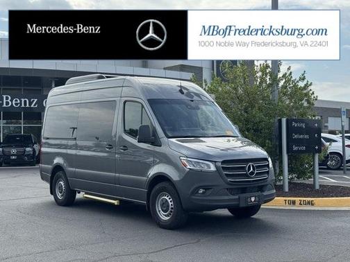 2024 Mercedes-Benz Sprinter 2500 144 WB Standard Roof Passenger