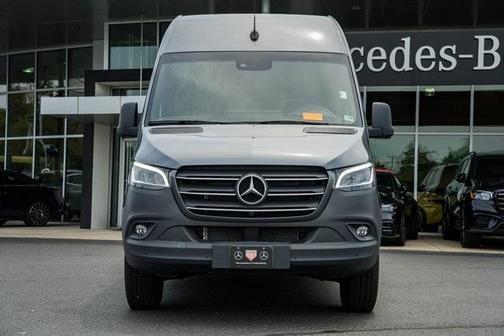 2024 Mercedes-Benz Sprinter 2500 144 WB Standard Roof Passenger