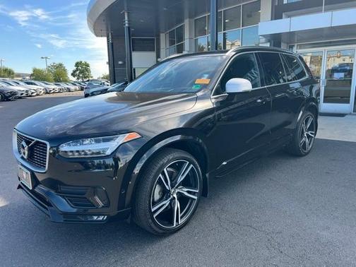 2017 Volvo XC90 T6 R-Design