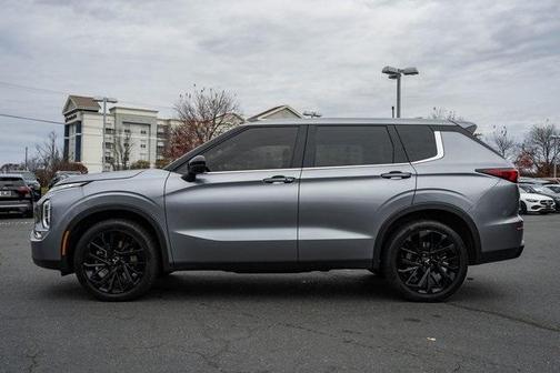 2022 Mitsubishi Outlander Black Edition