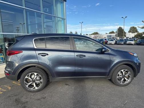 2022 Kia Sportage LX
