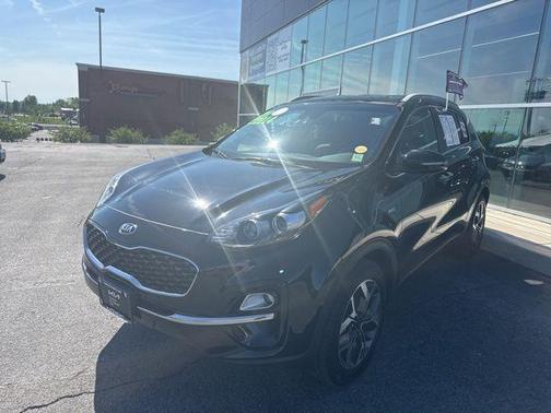 Black Cherry Pearl 2020 Kia Sportage EX