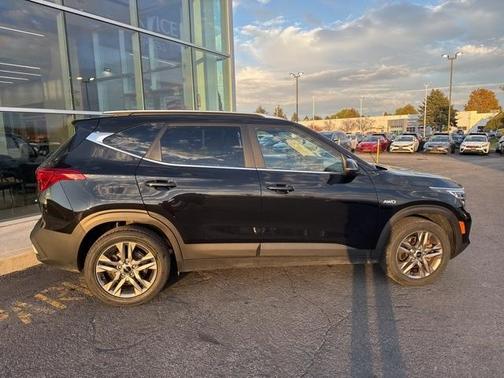 2022 Kia Seltos S