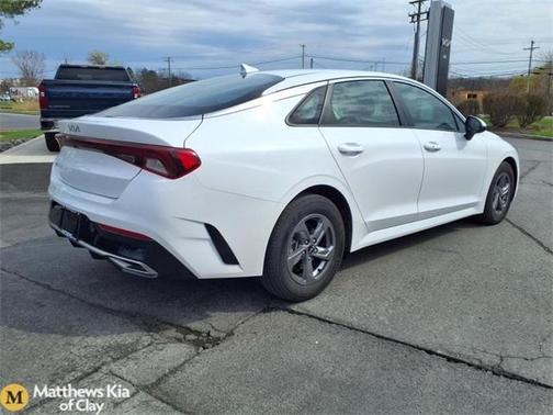 2022 Kia K5 LXS