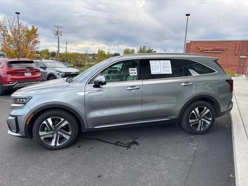 2024 Kia Sorento Plug-In Hybrid SX Prestige