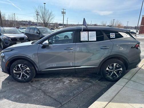 2023 Kia Sportage EX