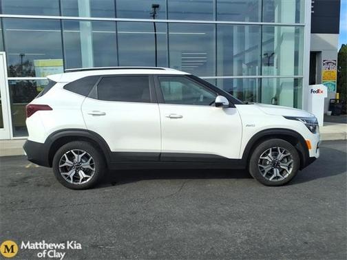 2022 Kia Seltos EX