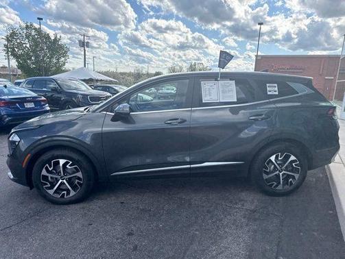 Gray 2023 Kia Sportage EX