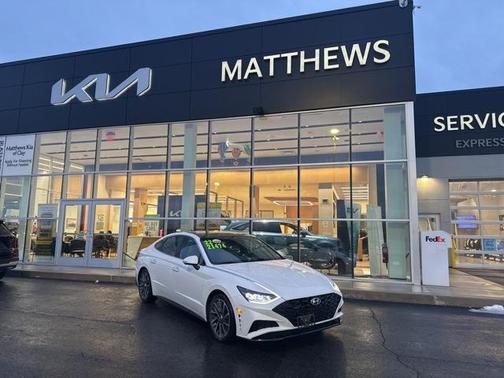 2022 Hyundai SONATA Limited