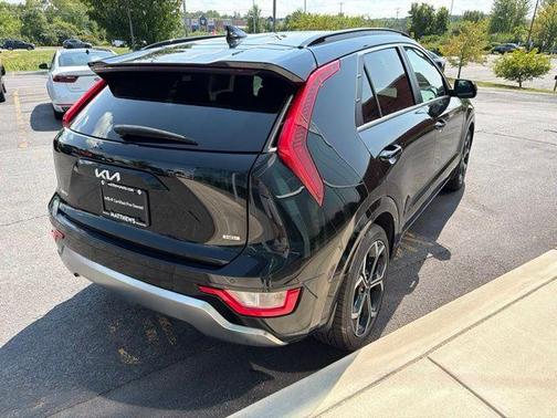 Aurora Black 2023 Kia Niro EX Touring
