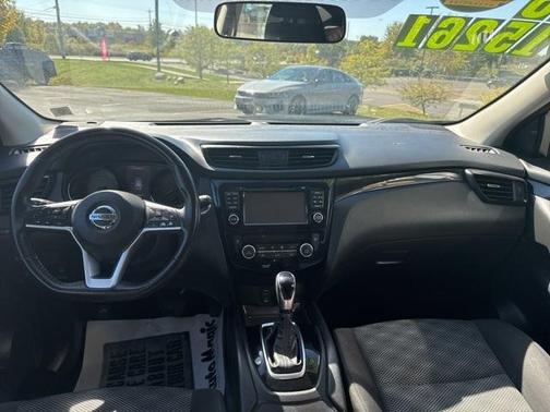 2018 Nissan Rogue Sport SV