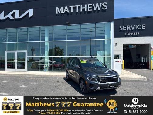 Gray 2024 Kia Seltos S