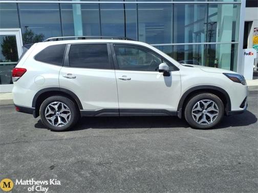 2024 Subaru Forester Premium