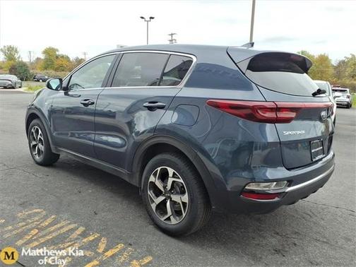 2022 Kia Sportage LX