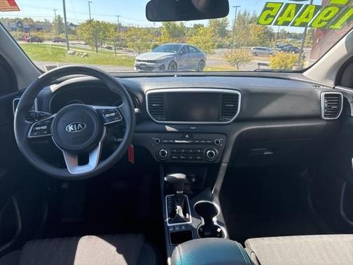 2022 Kia Sportage LX