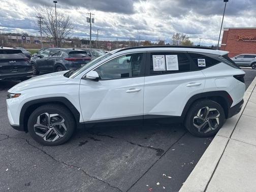 2022 Hyundai TUCSON SEL