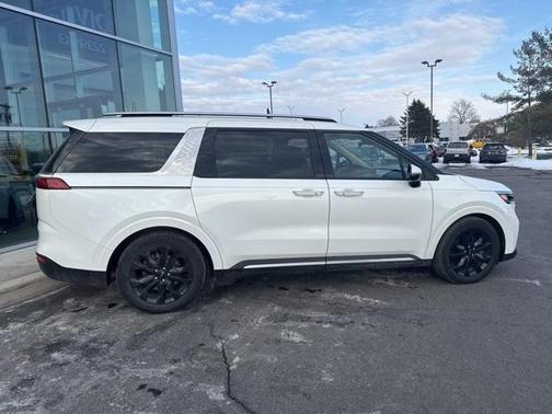 2024 Kia Carnival SX Prestige