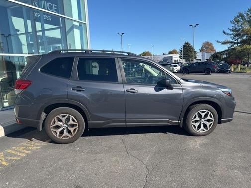 2020 Subaru Forester Premium