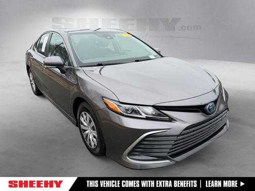 2022 Toyota Camry Hybrid LE