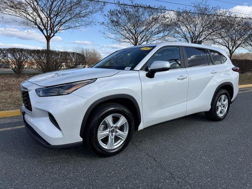 2023 Toyota Highlander L