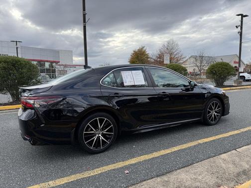 2021 Toyota Camry SE