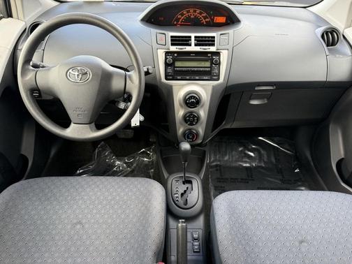 2009 Toyota Yaris Base