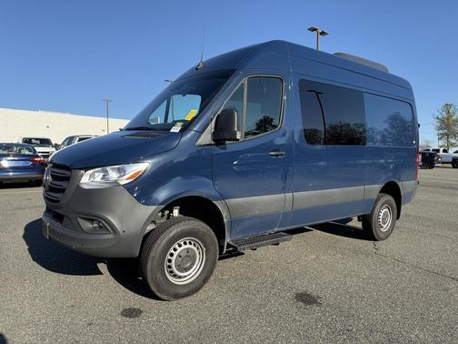 2023 Mercedes-Benz Sprinter 2500 Cargo 144 WB