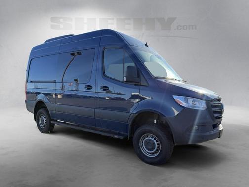 2023 Mercedes-Benz Sprinter 2500 Cargo 144 WB