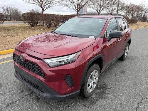 2024 Toyota RAV4 LE