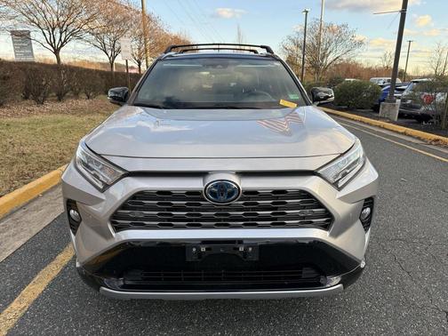 2021 Toyota RAV4 Hybrid SE