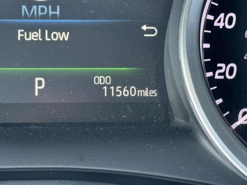 2024 Toyota Camry Hybrid XLE