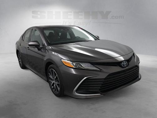 2024 Toyota Camry Hybrid XLE