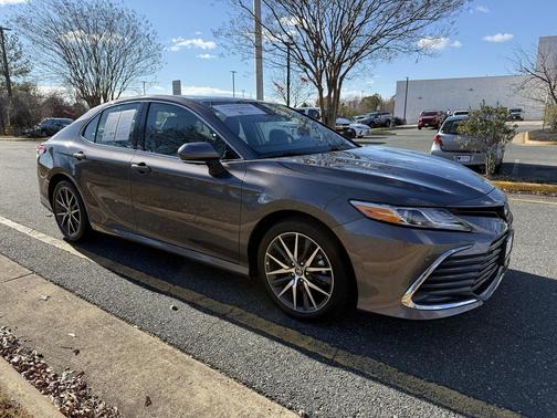 2024 Toyota Camry Hybrid XLE