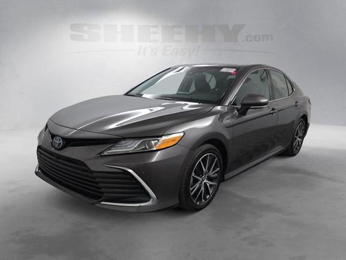 2024 Toyota Camry Hybrid XLE