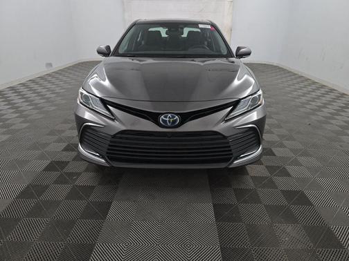 2024 Toyota Camry Hybrid XLE
