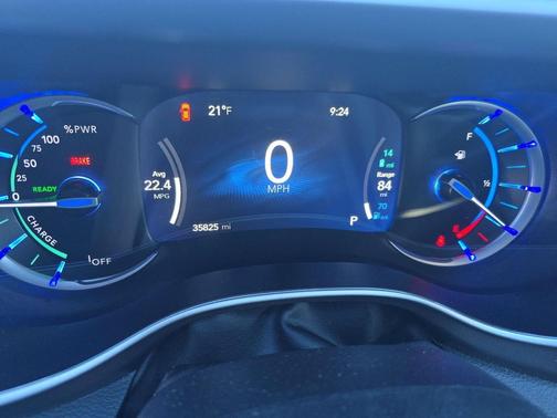 2025 Chrysler Pacifica Hybrid Select