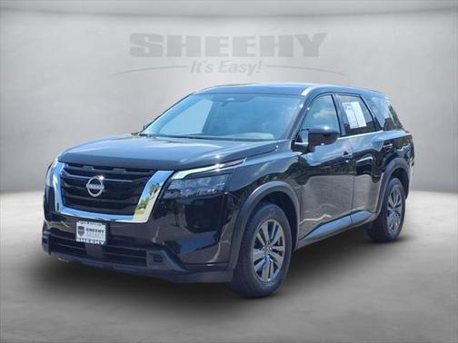 2023 Nissan Pathfinder S 4WD