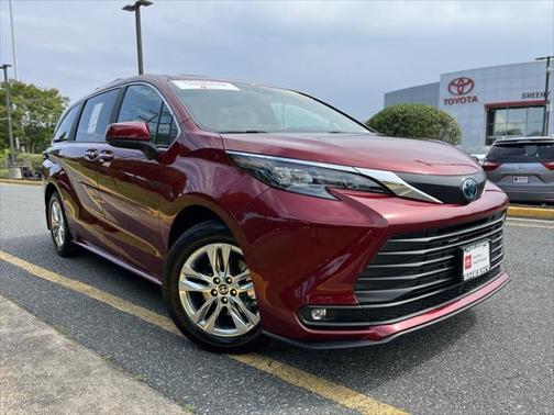 2025 Toyota Sienna XLE 7 Passenger