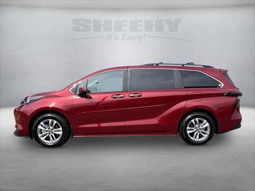 2025 Toyota Sienna XLE 7 Passenger
