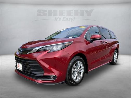 2025 Toyota Sienna XLE 7 Passenger