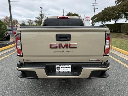 2022 GMC Canyon AT4