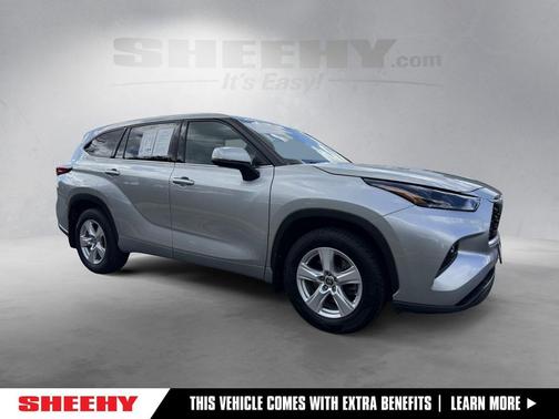 2022 Toyota Highlander LE