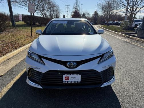 2024 Toyota Camry Hybrid XLE