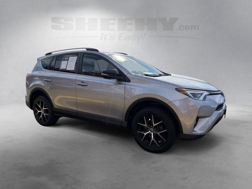 2017 Toyota RAV4 SE