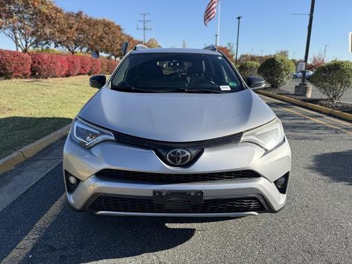2017 Toyota RAV4 SE