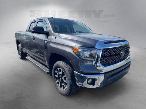 Magnetic Gray Metallic 2018 Toyota Tundra SR5